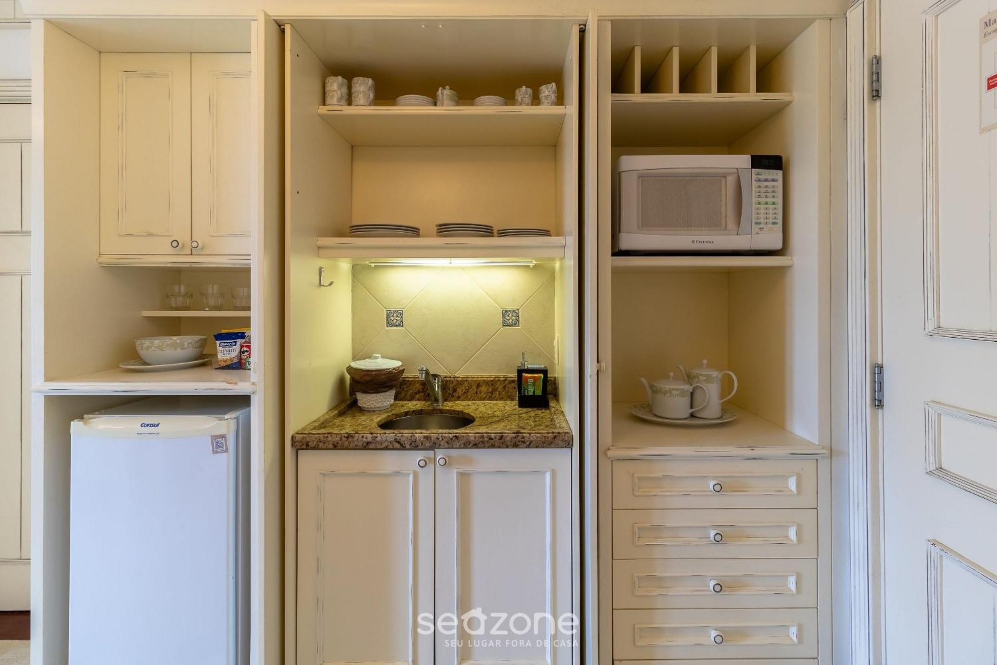 Studio Dentro De Hotel - Seazone Ilcjr ฟลอเรียนอโปลิส ภายนอก รูปภาพ